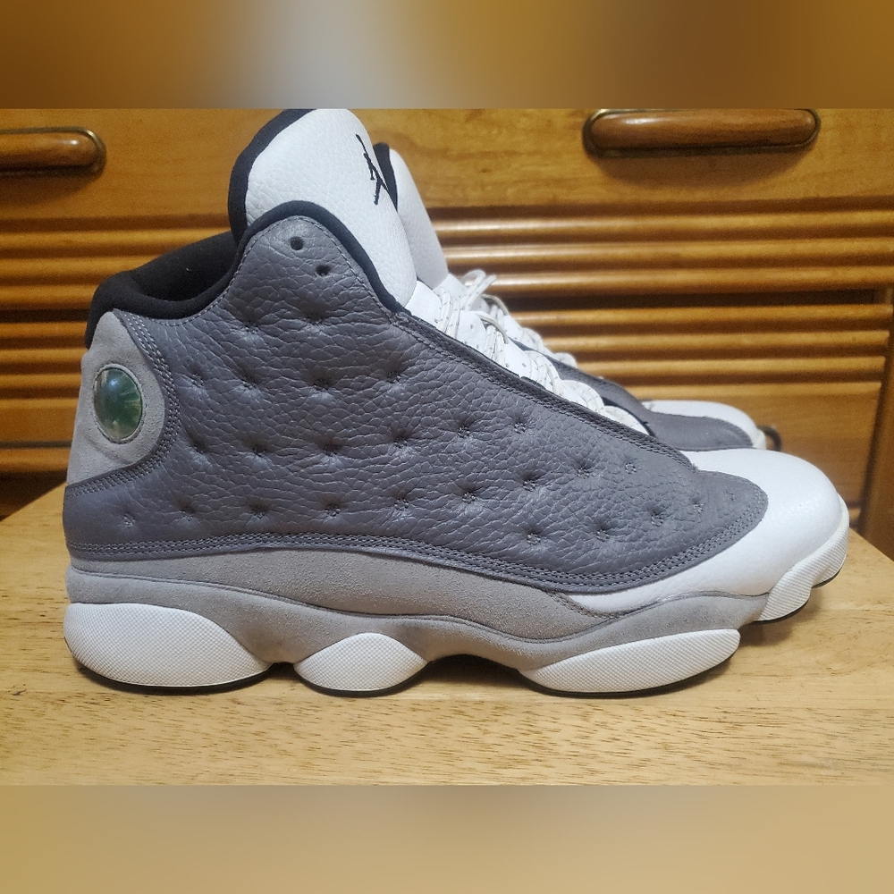 Jordan 13 Atmosphere Grey